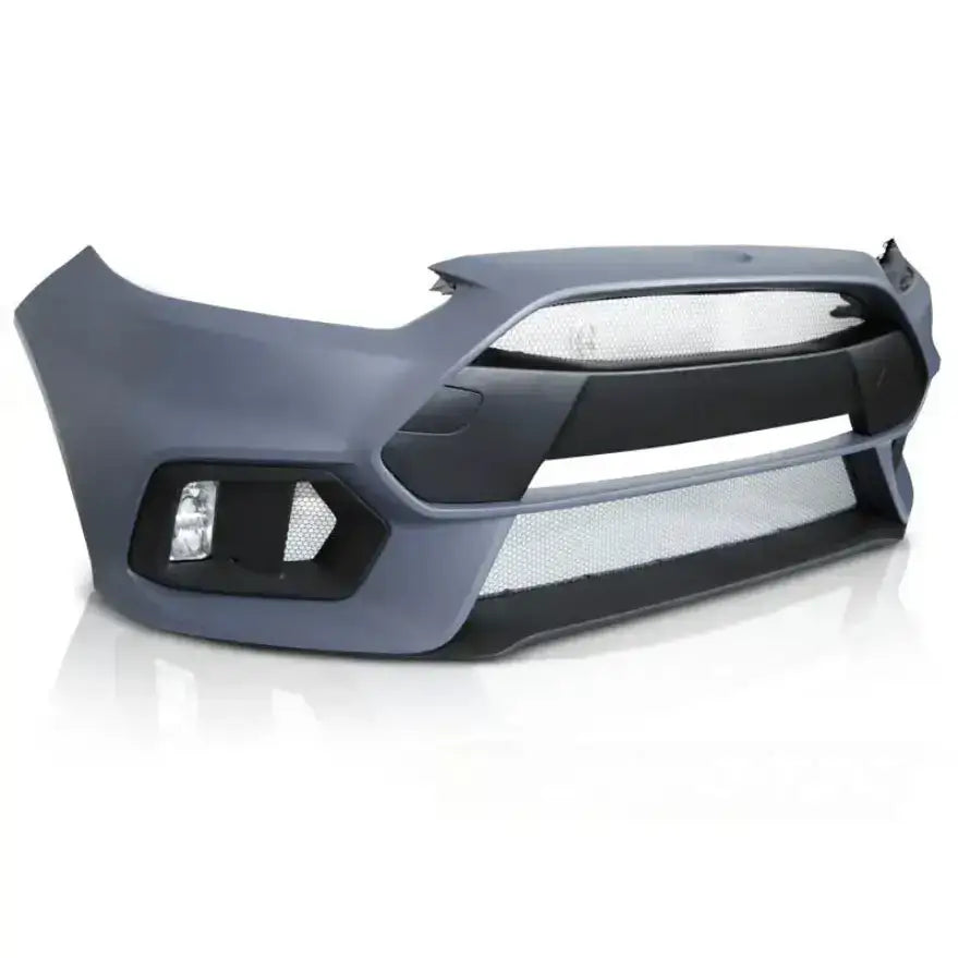 Støtfanger foran Ford Focus 15-18 Sport RS i matt grå plast med sorte detaljer og store luftinntak.