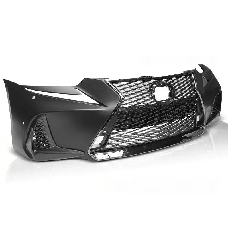 Støtfanger foran Lexus IS III F-Sport Look med diamantgrill og luftinntak, sett fra skrå vinkel.