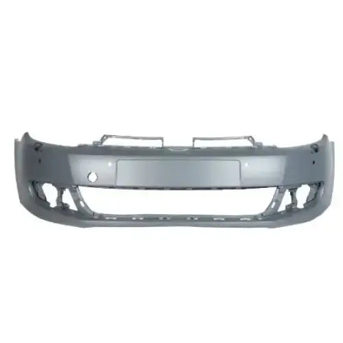 Støtfanger foran til Volkswagen Golf 6 08-13 hatchback, grå plast med hull for tåkelys og skilt.