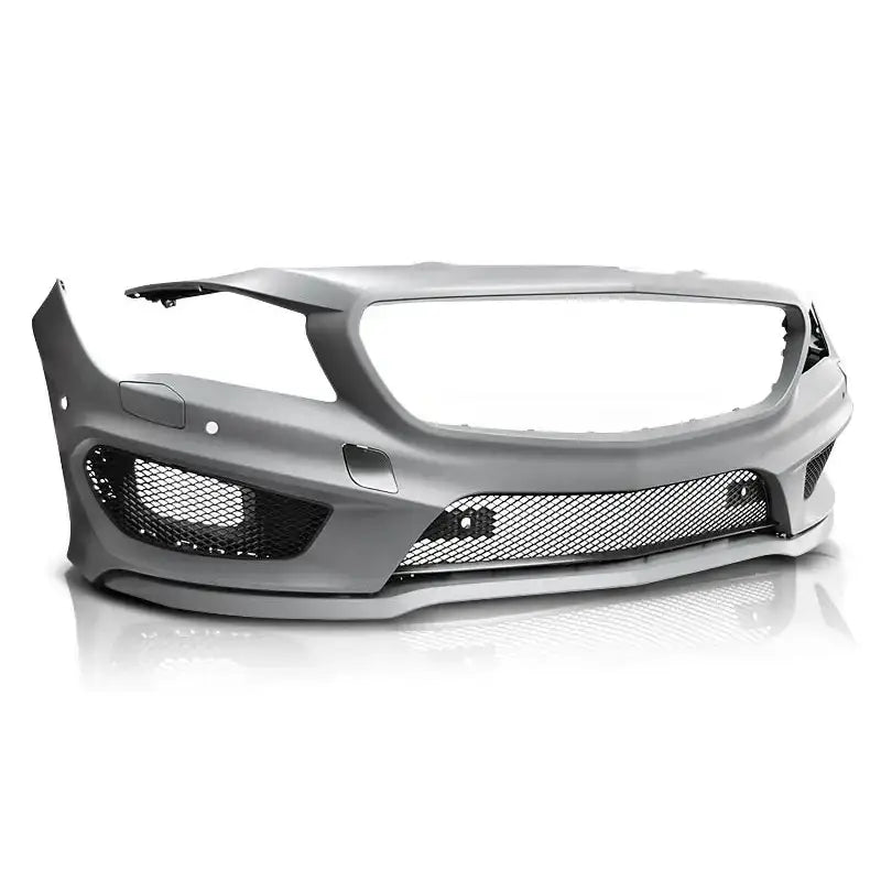 Frontfanger Mercedes CLA W117 AMG Style med sort netting og åpninger for tåkelys sett forfra.