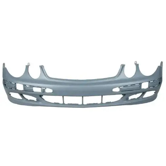Støtfanger foran til Mercedes E Klasse W211 02-06 i grå plast med åpninger for lykter og luftinntak.
