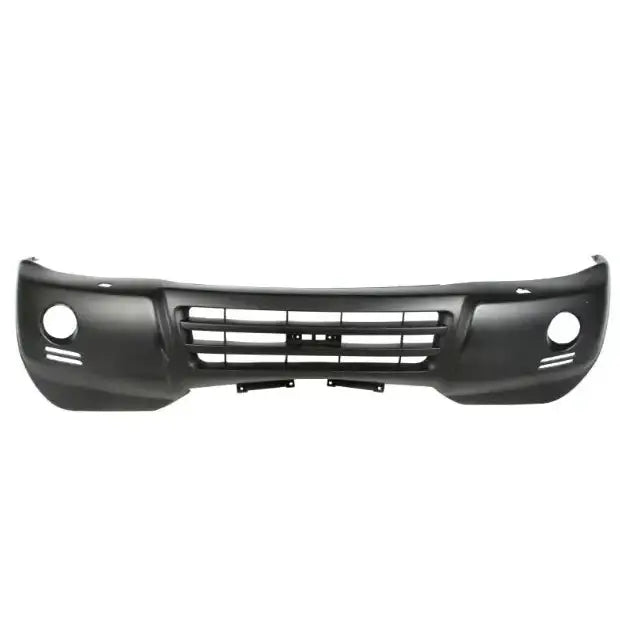 Støtfanger foran Mitsubishi Pajero III 03-06 i svart matt plast med hull for spyledyse og tåkelys.