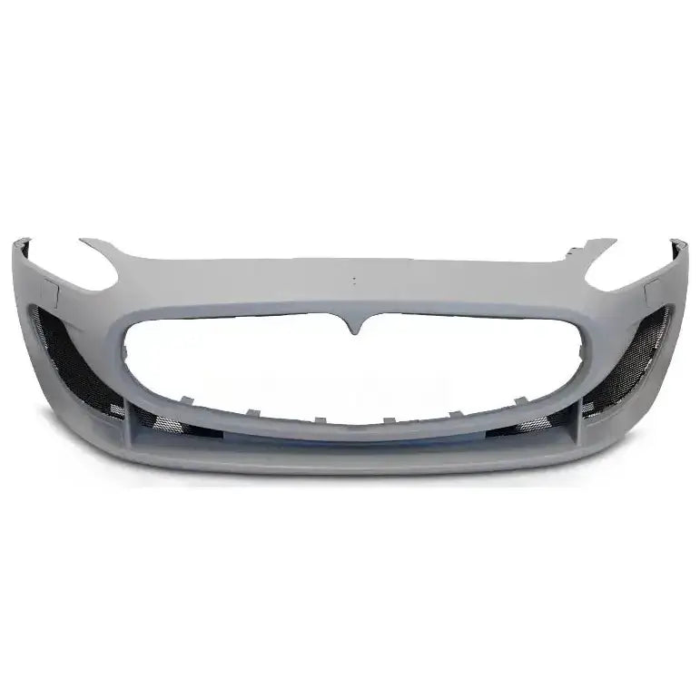 Frontfanger til Maserati Gran Turismo Sport Style 08-18, lysegrå med sorte nettinginnlegg og store luftinntak.