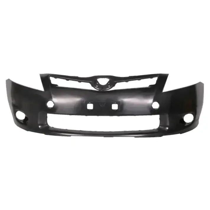 Støtfanger foran til Toyota Auris 10-12 i sort plast med åpninger for lykter og luftinntak, sett forfra.