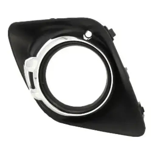 Støtfanger foran venstre til Mitsubishi ASX 10-12 i sort plast med rund sølvkantet åpning.