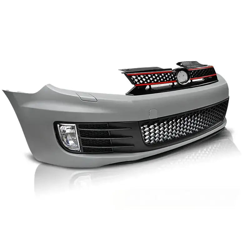 Støtfanger foran Vw Golf 6 GTI Style med diamantmønstret grill og røde detaljer, sett fra skrå vinkel.