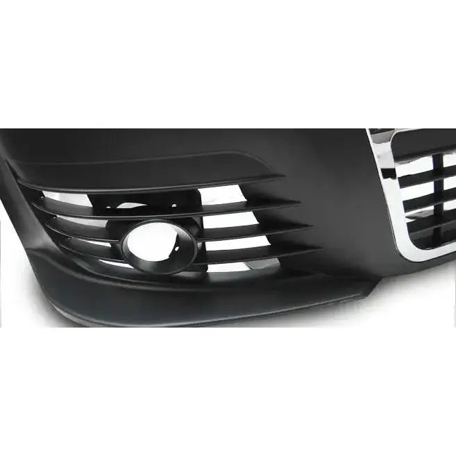 Front bumper til Vw Passat 3BG 00-05, nærbilde av tåkelysåpning med kromkant og matt sort finish.