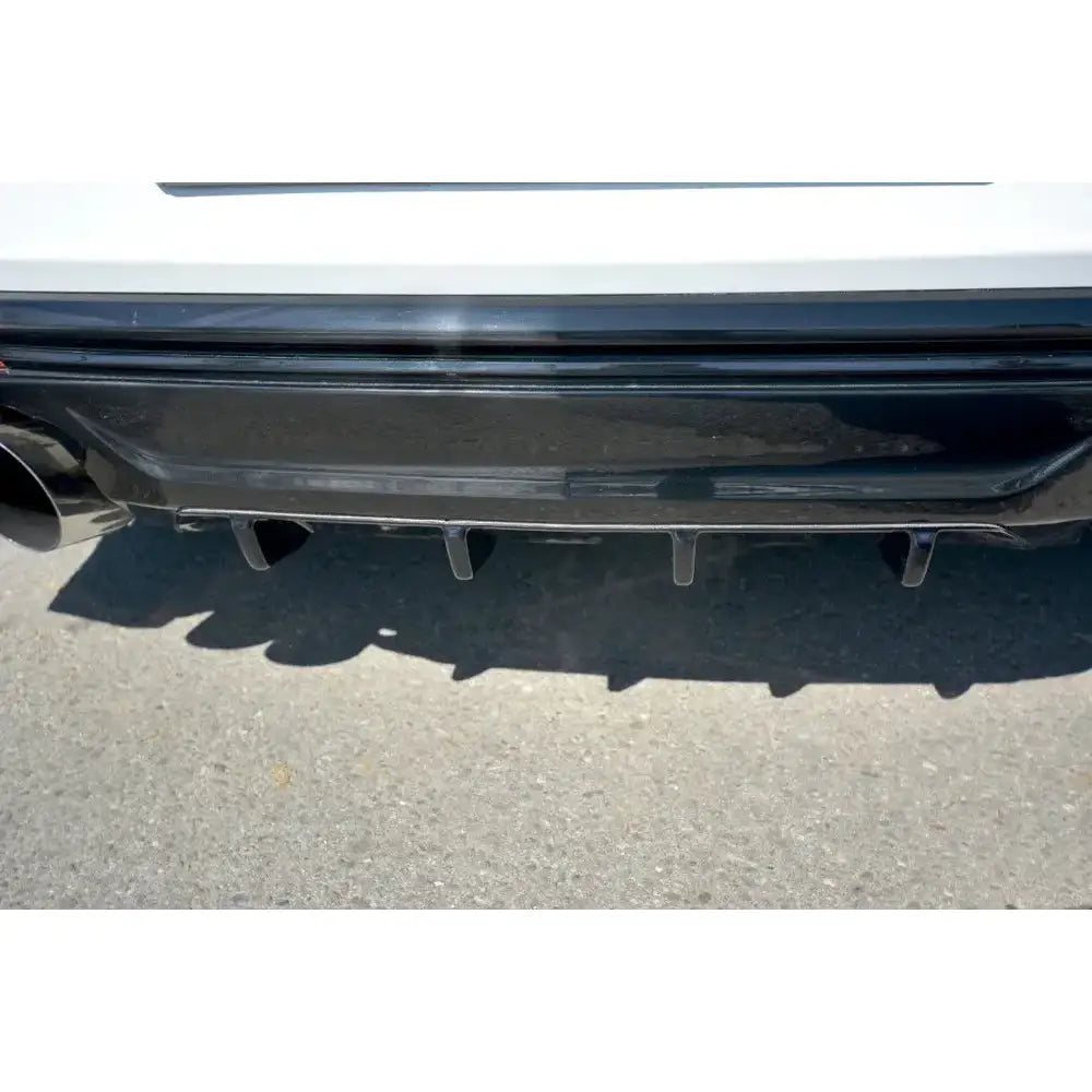 Støtfangerskjørt Valance bak Chevrolet Camaro 6th-gen. Phase-i 2ss Coupe