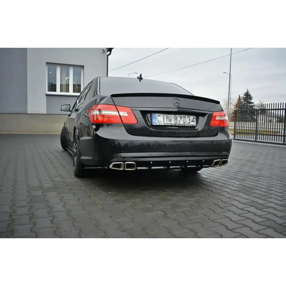 Støtfangerskjørt Valance bak Mercedes-benz E63 Amg W212