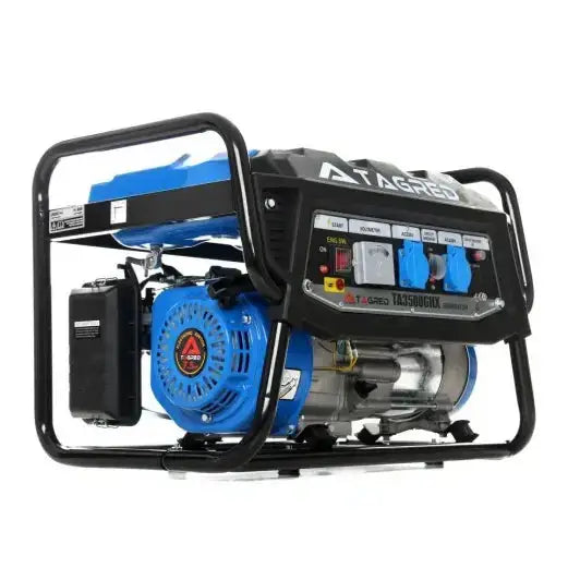 Strømaggregat Tagred AVR 3500W, skrå frontvisning med fokus på panel, uttak og detaljerte betjeningsbrytere.