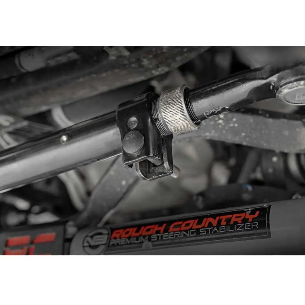 Styrestagetopp med Relokasjon av Panhard-stagfeste Rough Country Lift 3,5-6’’ - Jeep Wrangler Jl 4 d 18-