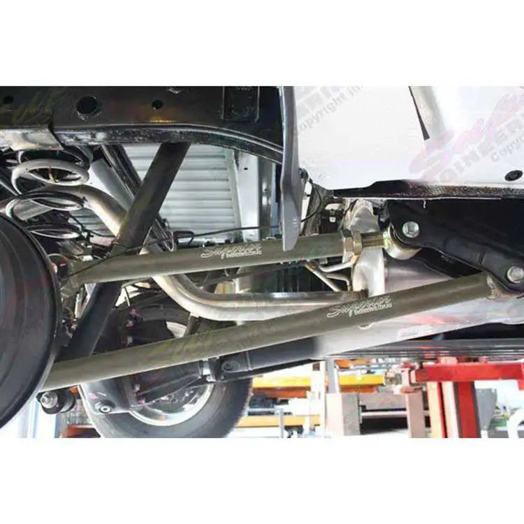 Superior Engineering Bakre Nedre Kontrollarmer - Nissan Patrol Y61 97-16