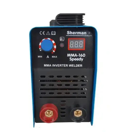 Sveiseinverter SHERMAN MMA 160 SPEEDY, frontbilde med digitalt display, blå knapp og tydelige tilkoblingspunkter.