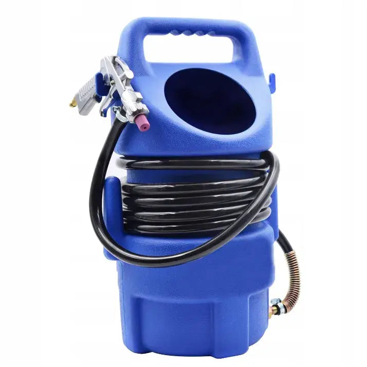 Syfon sandblåser 10L sett forfra, med blå beholder, sort spiralslange og metallpistol tydelig synlig.