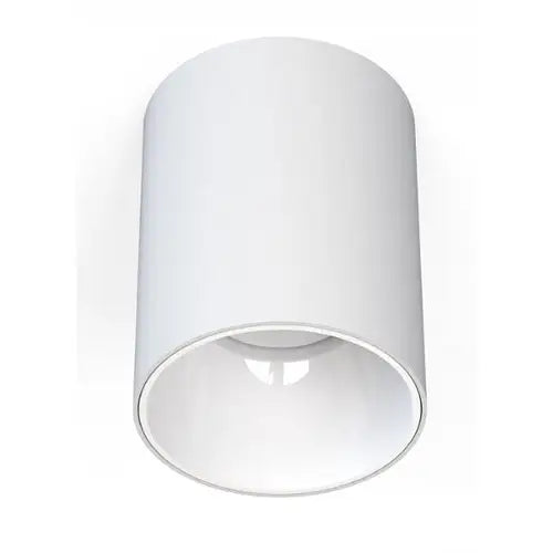 Taklampe Spot Tube Eye Tone i hvit metall, sylinderform sett skrått nedenfra med minimalistisk uttrykk.