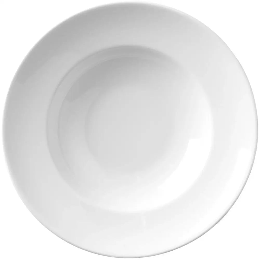 Hvit porselensskål for pasta, sett ovenfra med bred kant og glatt, udekort overflate.