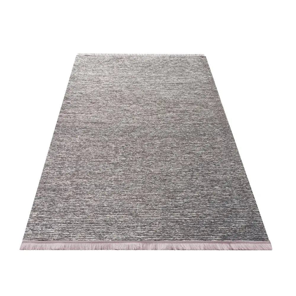 Tepe Diamond teppe i grått, 160 x 230 cm, subtile horisontale striper og korte frynser langs kanten.