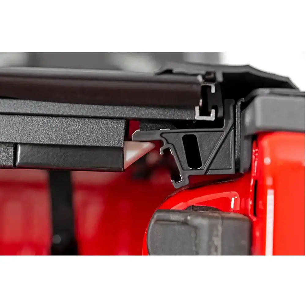 Tett Dekke Pakke Tri-fold Lavprofil Rough Country 6’7’’ - Chevrolet Silverado 1500 19-