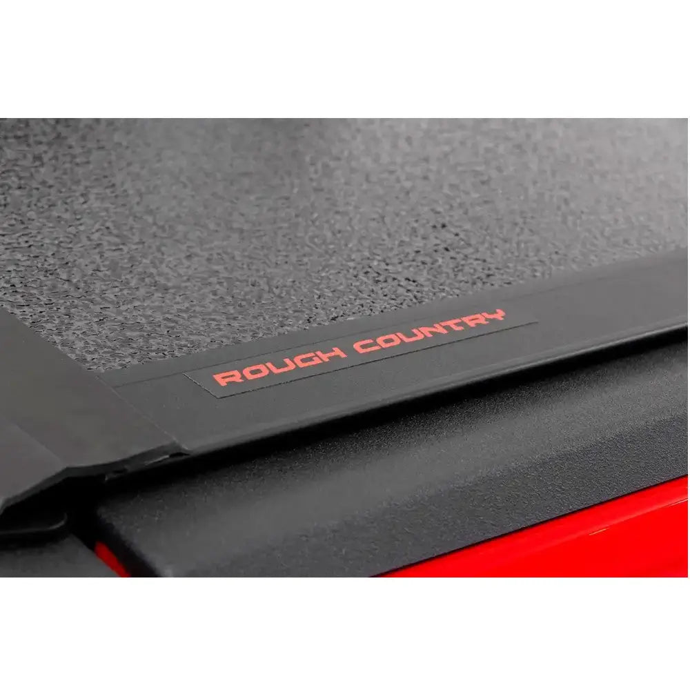 Tett Dekke Pakke Tri-fold Lavprofil Rough Country 6’7’’ - Chevrolet Silverado 1500 19-