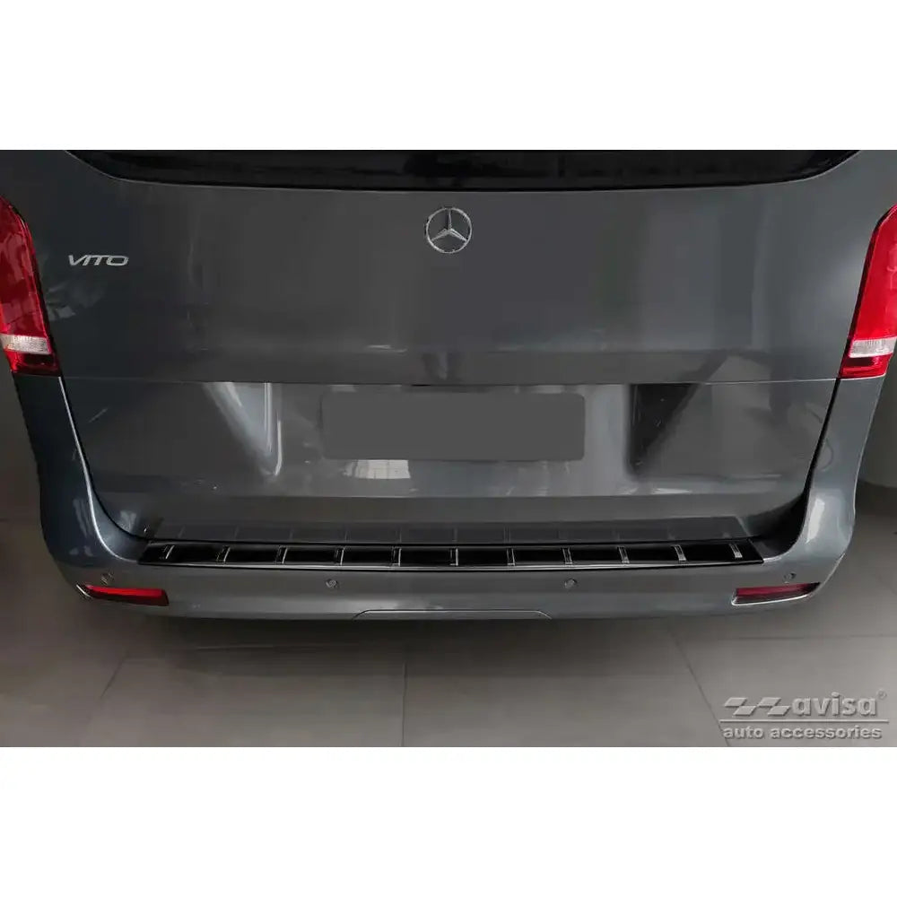 Lastebeskytter Mercedes v 14- Stål Svart