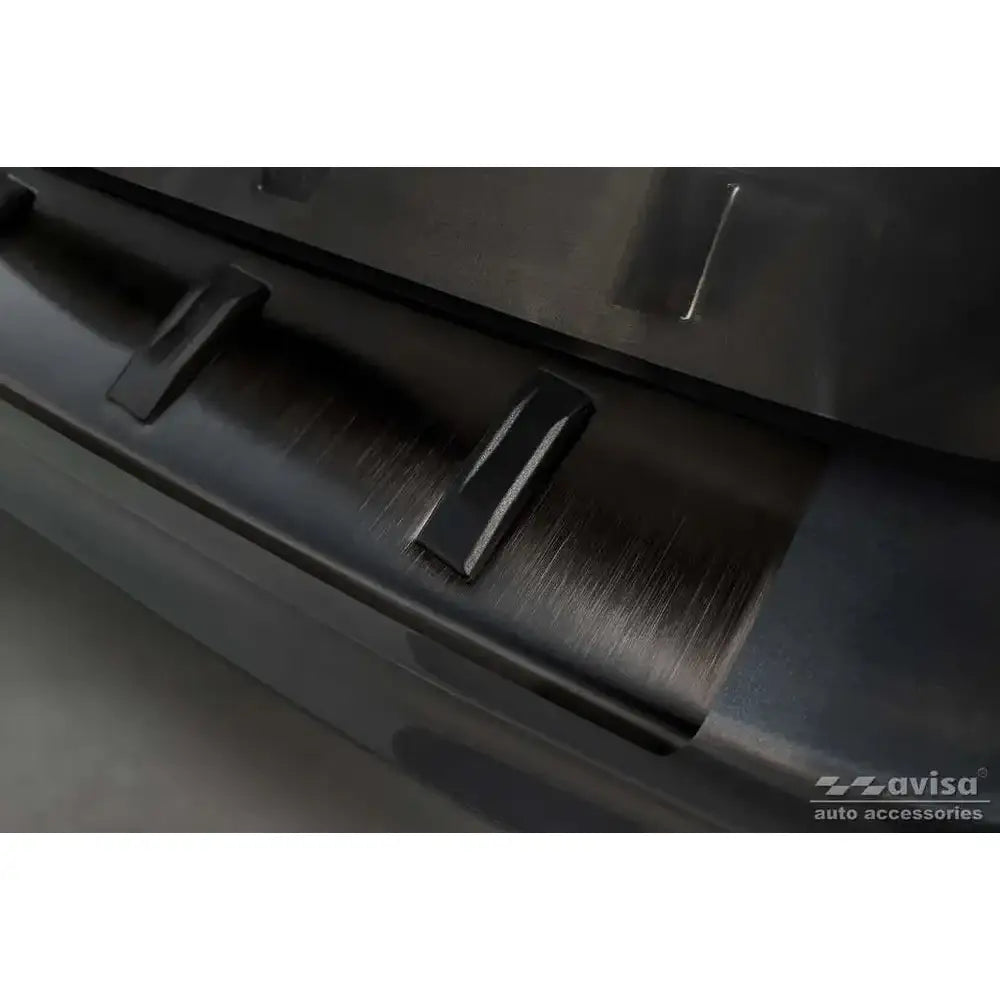 Lastebeskytter Mercedes v 14- Stål Svart