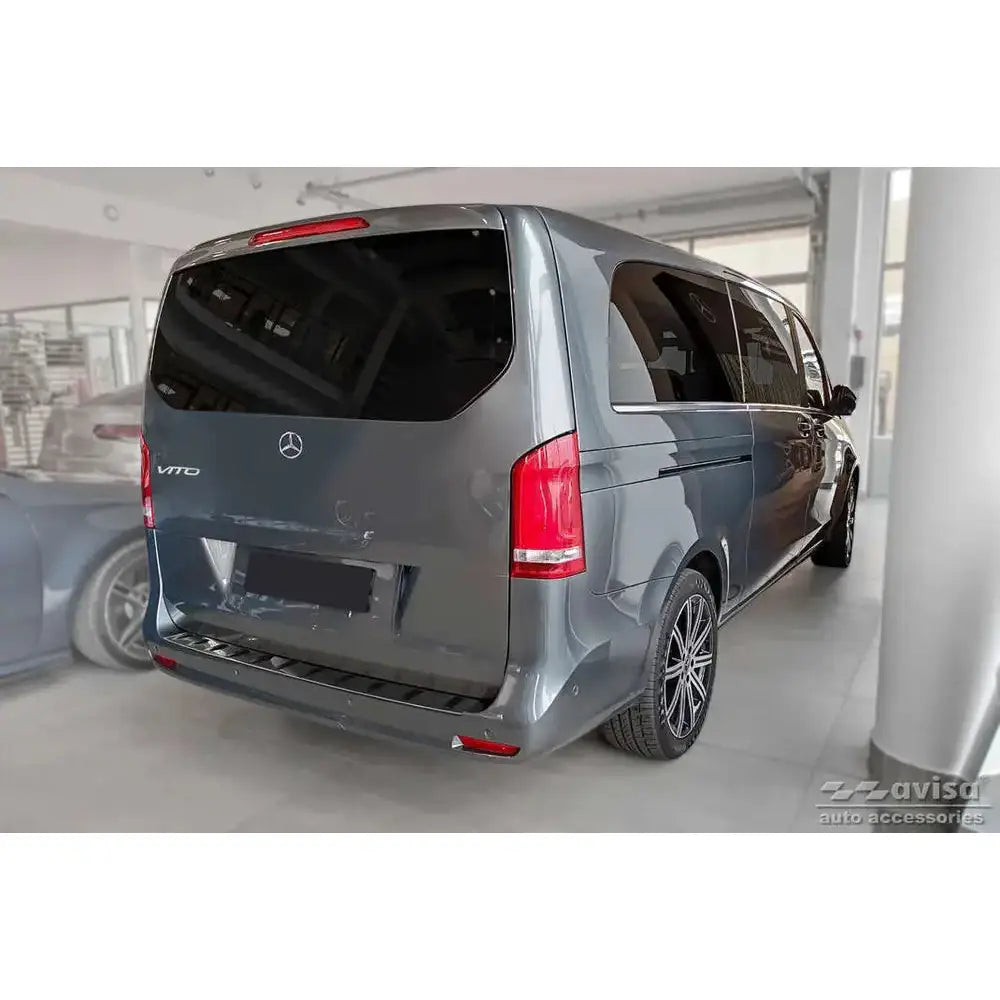 Lastebeskytter Mercedes v 14- Stål Svart