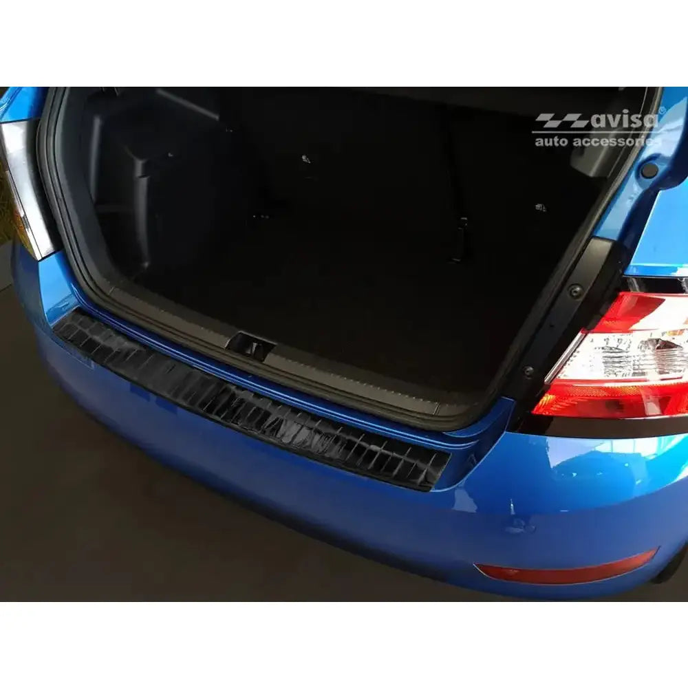 Lastebeskytter Skoda Fabia Iii Hatchback 18-21 Stål Svart