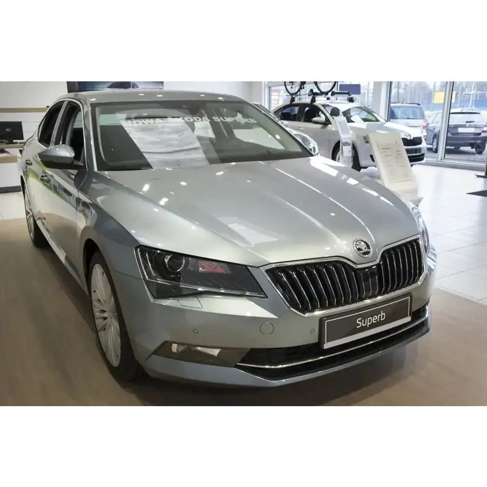 Lastebeskytter Skoda Superb Iii Liftback Limousine 15- Svart