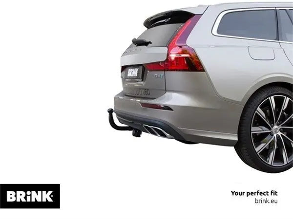 Brink avtagbart tilhengerfeste montert på Volvo S60 III sedan sett bakfra