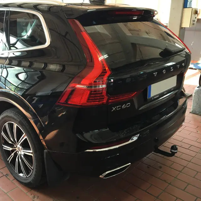 Automatisk avtakbar kule fra Brink for Volvo XC60 II (2017-) sett bakfra