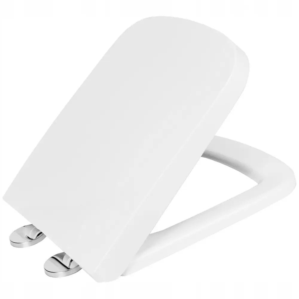 Toalettsete WC i hvit plast, rektangulær form, sidevisning med åpne soft close-hengsler i metall.