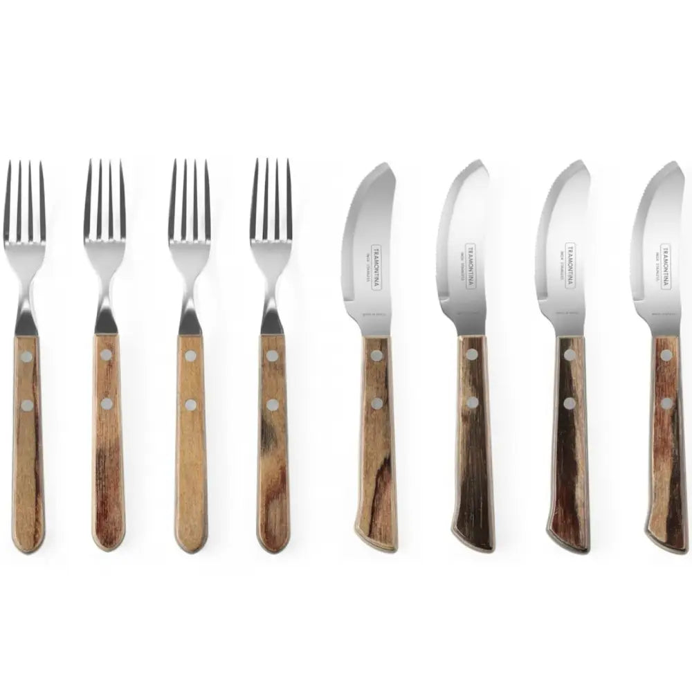 Tramontina Churrasco pizzabestikk, fire gafler og fire kniver med lyst treskaft og synlige nagler, frontvisning.