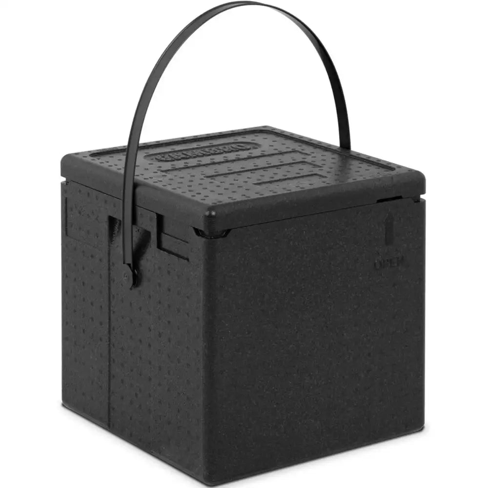 Transportboks EPP CAMBRO, skråvisning med lokk, bøylehåndtak og prikkete tekstur på overflaten.