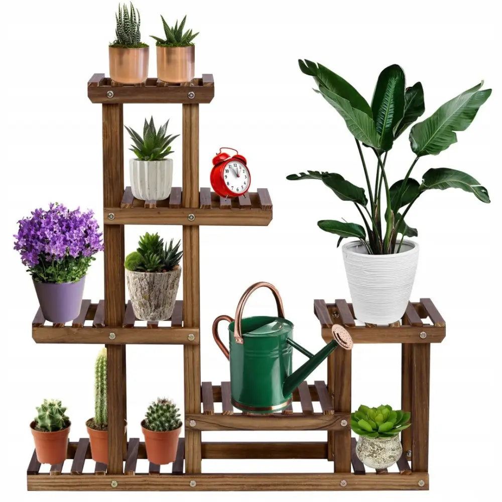 Treblomsterstativ Manino med 5 nivåer, frontvisning med planter, kaktuser, vannkanne og rød vekkerklokke.