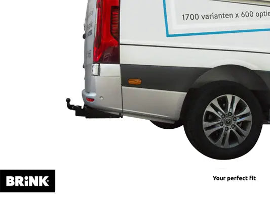 Brink fastmontert tilhengerfeste til Mercedes Sprinter III (W907) montert under bakfangeren
