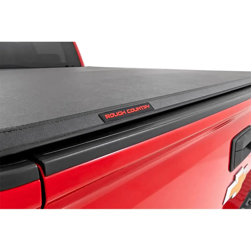 Tri-fold Soft Cover Rough Country 5’9’’ - Chevrolet Silverado 1500 14-19