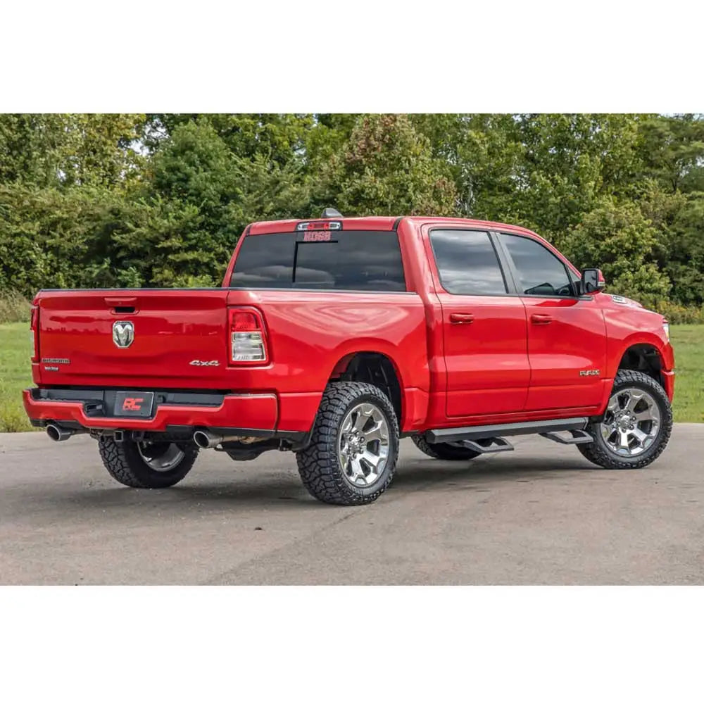 Trinn Justerbare Nivåer Rough Country Sr2 - Ram 1500 Dt 19-