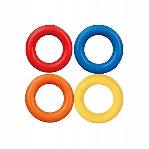 Trixie Ring 9 cm, fire fargerike gummiringer i rødt, blått, oransje og gult vist ovenfra på hvit bakgrunn.
