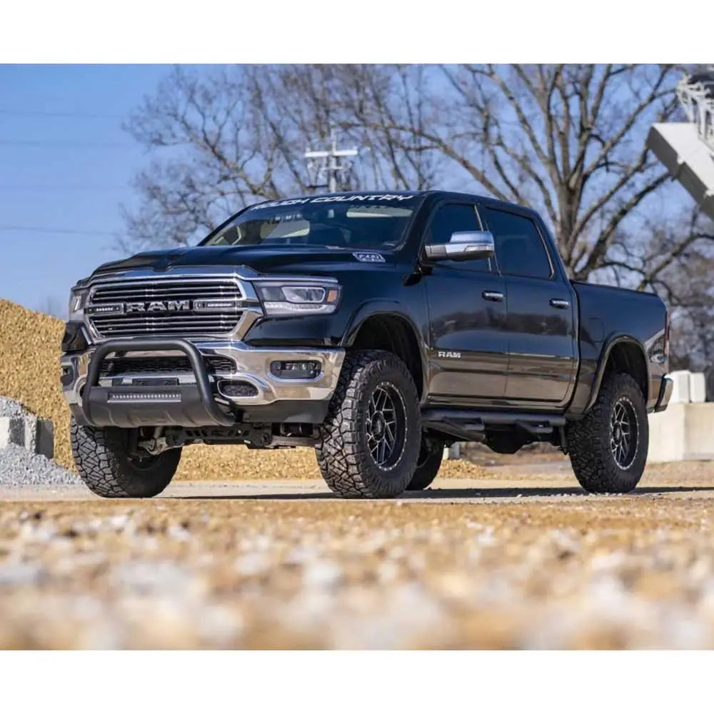 Tverrligger med 20’’ Led-stripe Black Series fra Rough Country - Ram 1500 Dt 19-