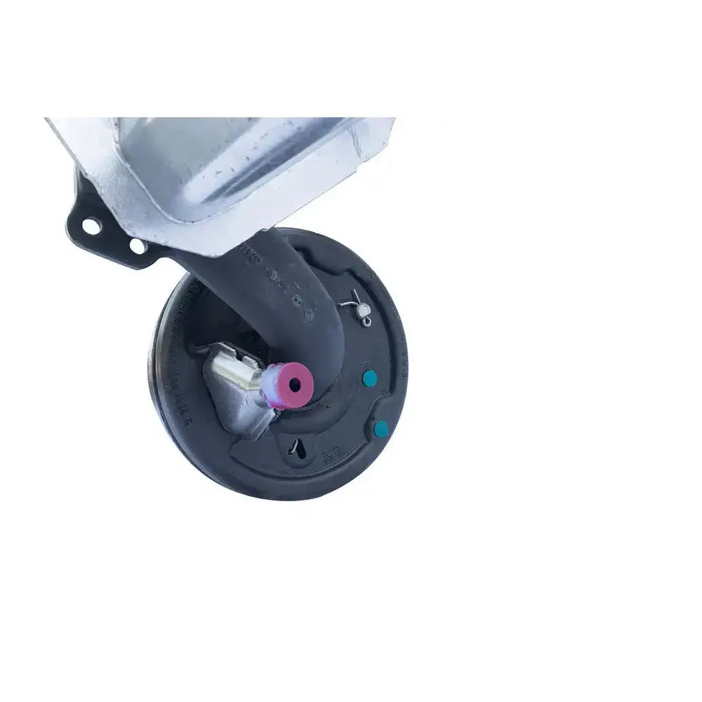 Aksling tilhenger AL-KO, skrått sett med sort bøyd rør og unike lilla og turkise detaljer på metalloverflaten.