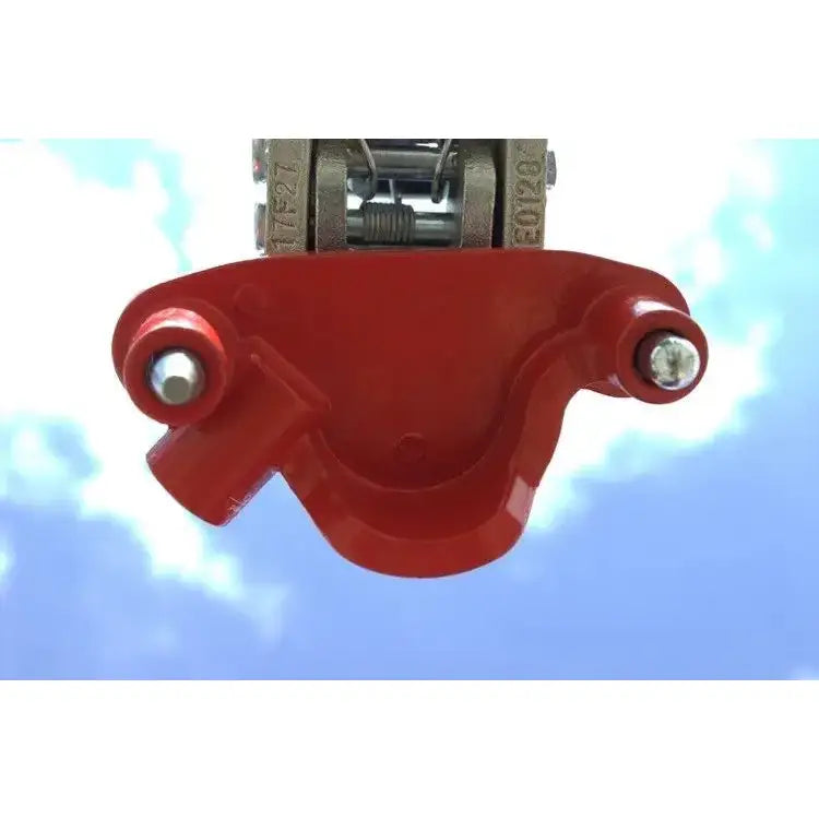 UniversalfestelÄs for tilhengere fra AL-KO, underside med rÞde og metalliske bolter mot blÄ himmel.