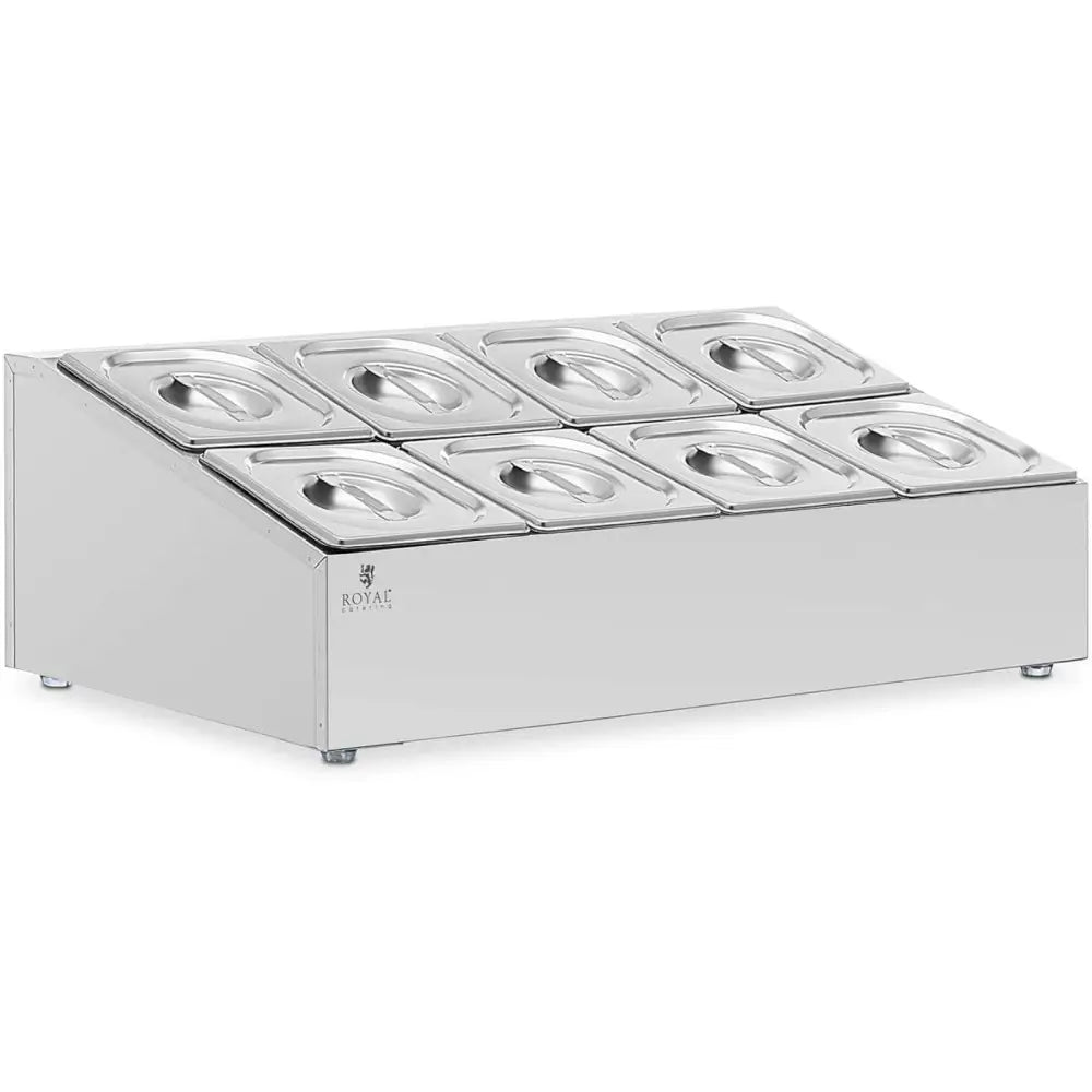 Utstillingsskap for gastronormbeholdere, åtte GN 1/6 med lokk, skråstilt for enkel tilgang fra siden.