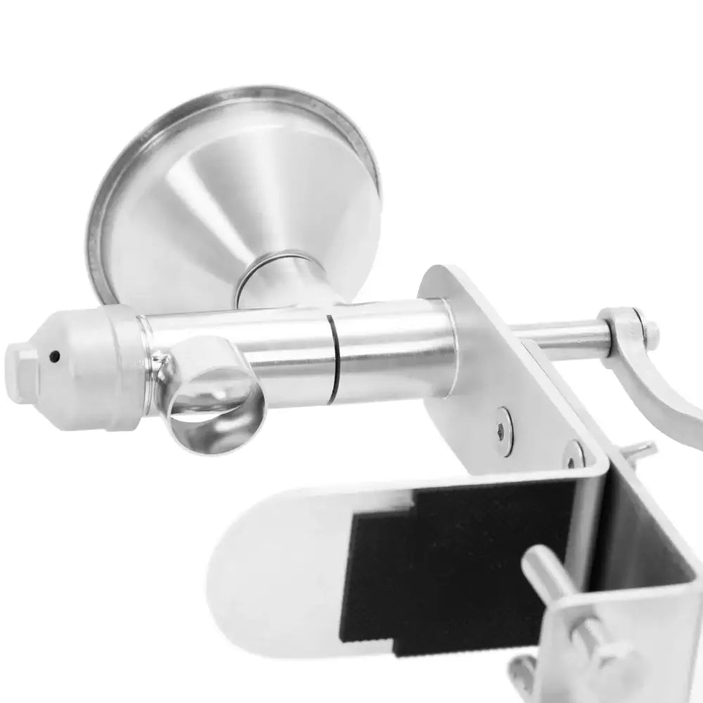 Valsepresse for manuell oljeutvinning, skråvisning med sugekoppfeste, justerbar arm og sorte detaljer.