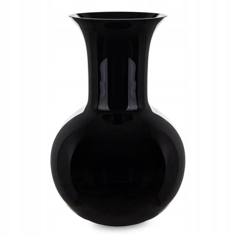 Svart glassvase med rund bunn og vid åpning, frontvisning mot lys bakgrunn.