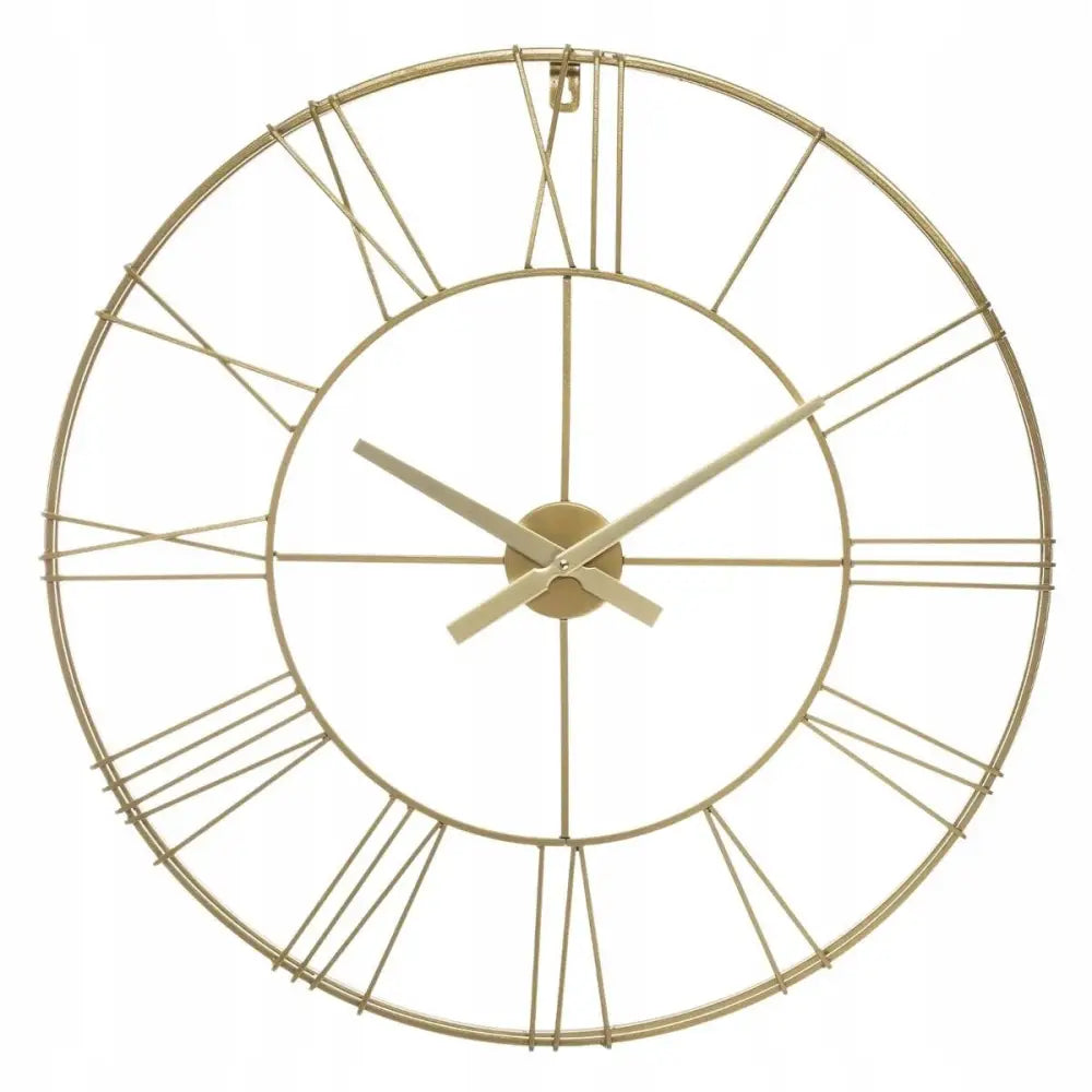 Veggklokke i gullfarget metall, romertall og åpen design uten bakplate, sett rett forfra.