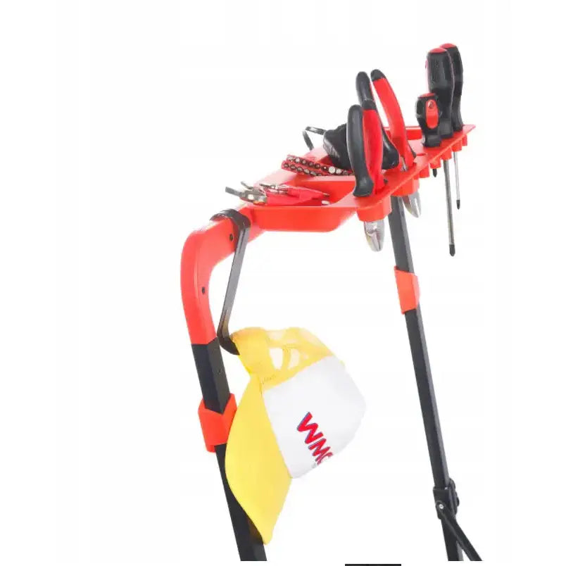 Verkstedbord Universal Multifunksjonell 7 i 1, sidevisning med håndverktøy og gul-hvit caps på stativet.