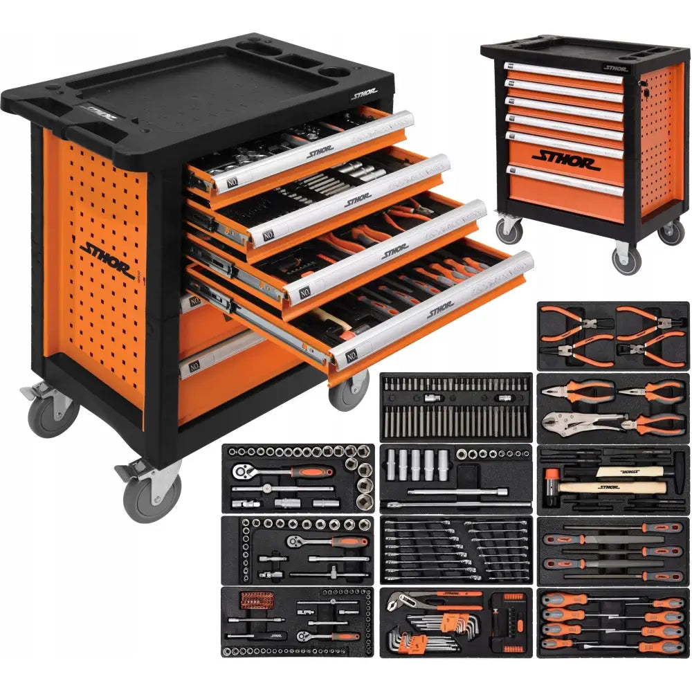 Verkstedsskap Sthor med 302 deler, skråvisning av åpen verktøyvogn og organiserte håndverktøy i skuffer.