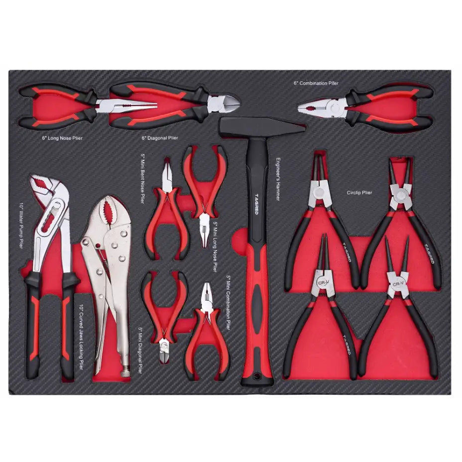 Verkstedsskap med 306 deler, oversiktlig sortert håndverktøy med sorte og røde håndtak i svart skuminnsats.