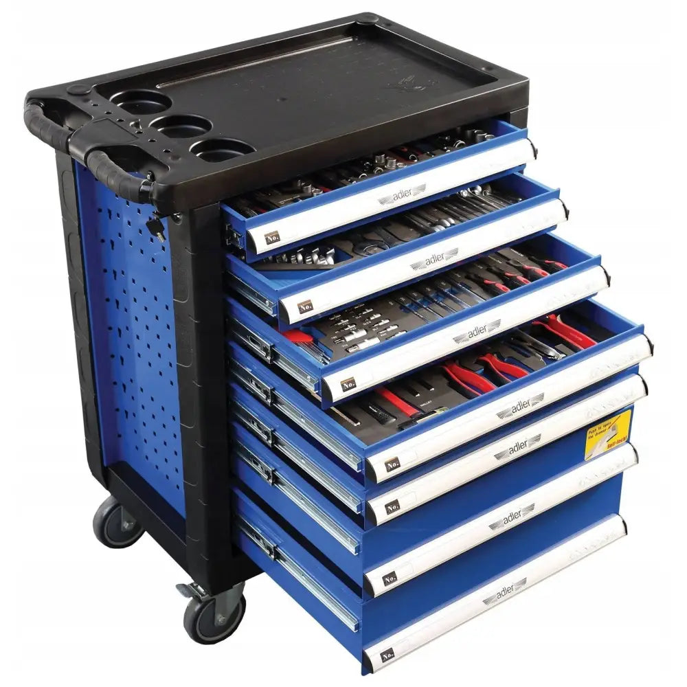 Verkstedsvogn med syv skuffer, blå metall, åpne skuffer viser sortert håndverktøy fra skrå vinkel.