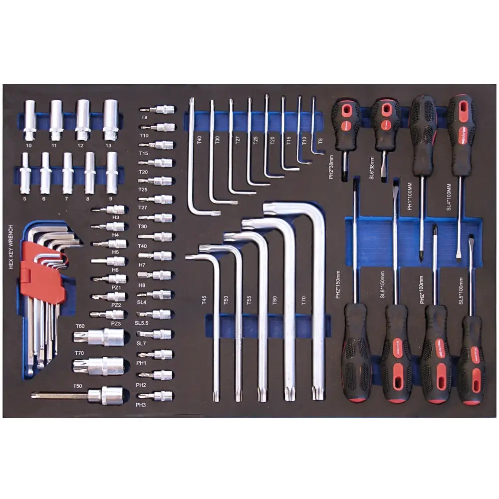 Sort verktøybrett med organiserte metallbits, umbrakonøkler og røde skrutrekkere sett ovenfra.